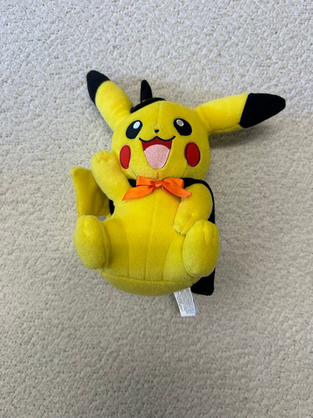 Tomy 2017 Pokemon Halloween Witch Pikachu Plush Stuffed Animal